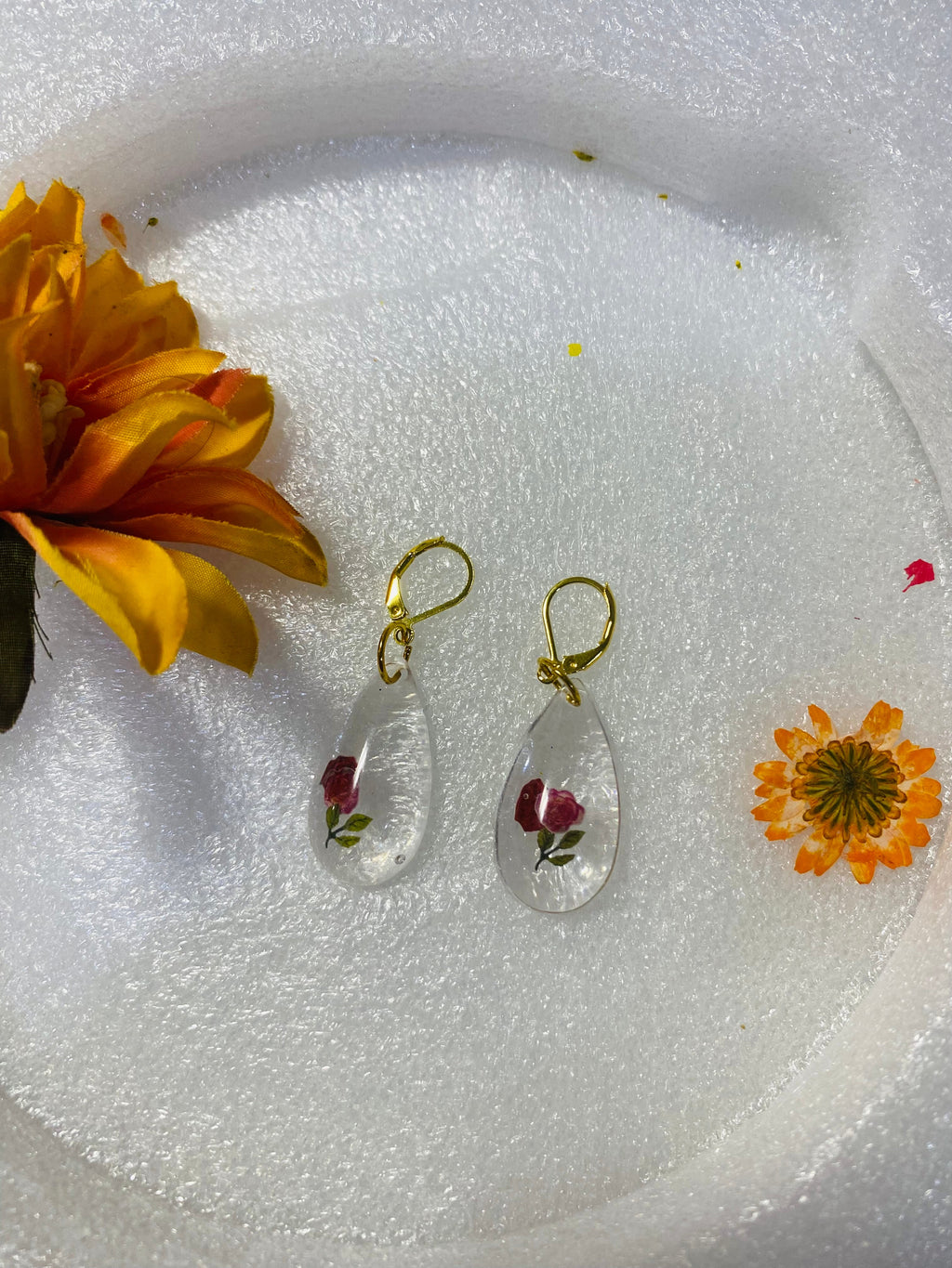 Set de Dos Pares de Aretes - Azul Rectangular y Verde Romboidal con Flores